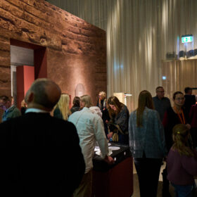 Menschen in der Sonderausstellung